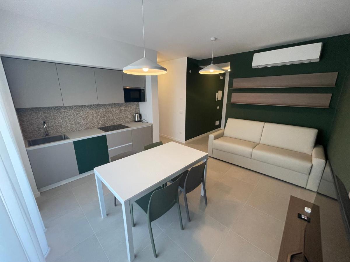 Woody Green Charming Apartments - Agenzia Cocal 카오를레 외부 사진